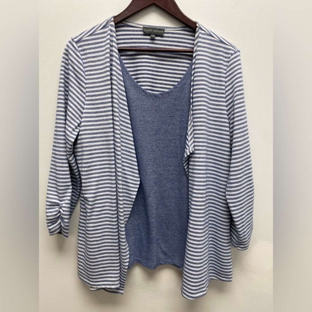 4 for $25 🍒 Classic Editions Blue & White Stripe Faux Cardigan Size XXL